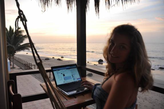 Nosso 'escritório' em Mancora, no litoral norte do Peru